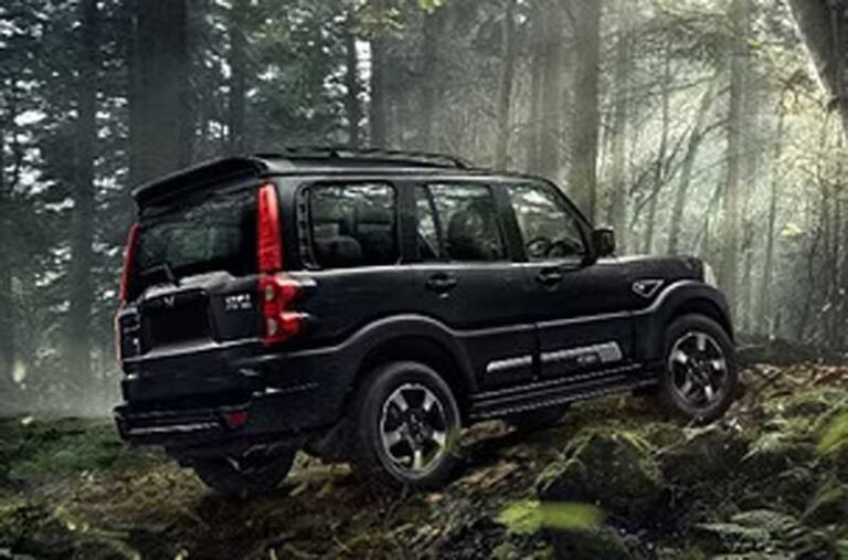 Mahindra-Scorpio-Classic-back